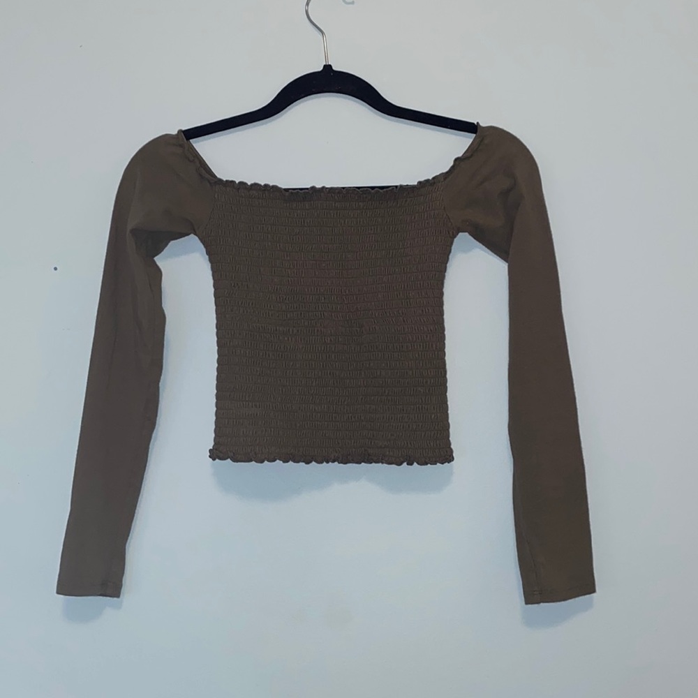 HOLLISTER Long Sleeve Scrunched Top